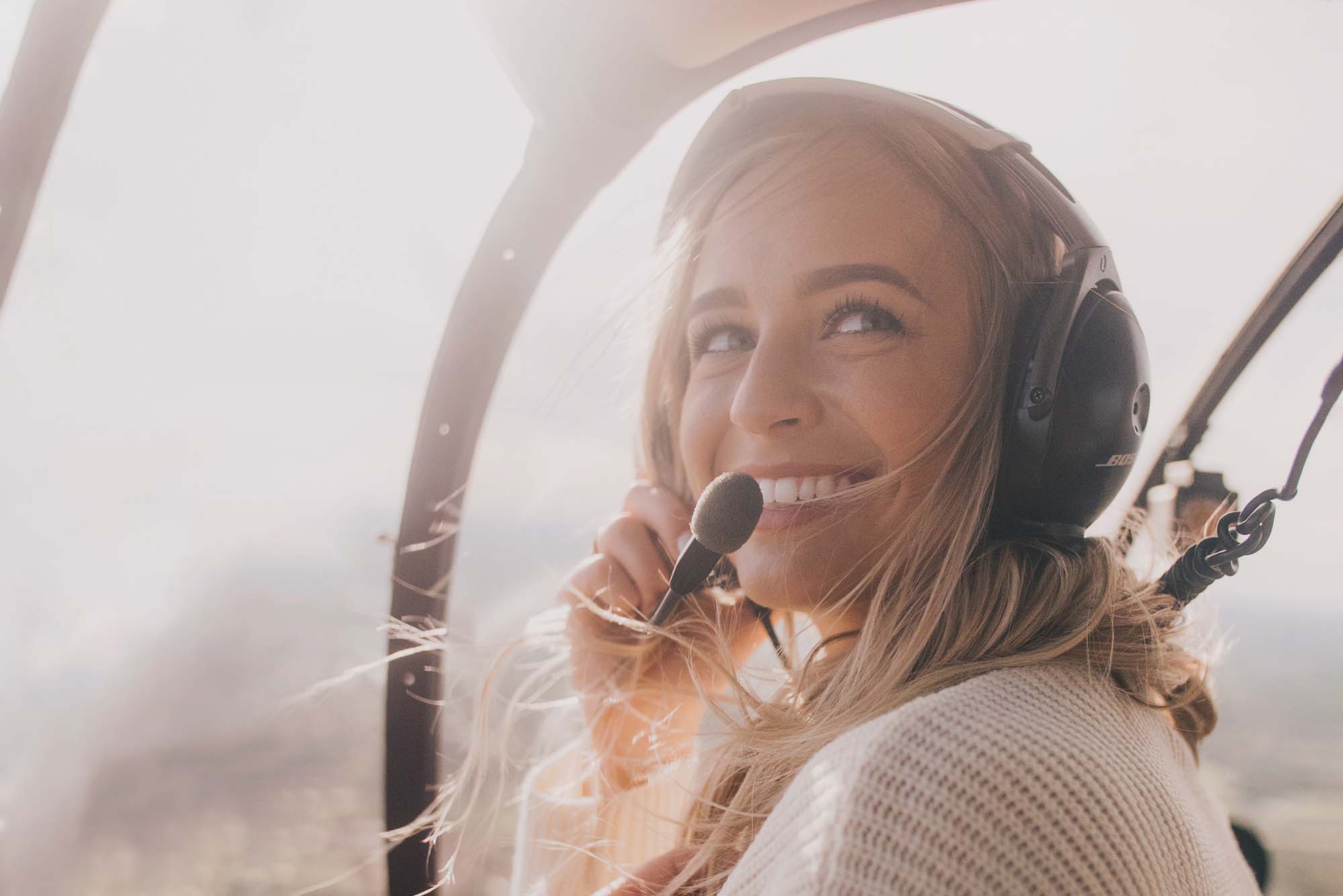 Heli Austria nimmt dich mit auf einen Helikopter-Rundflug über die Region.